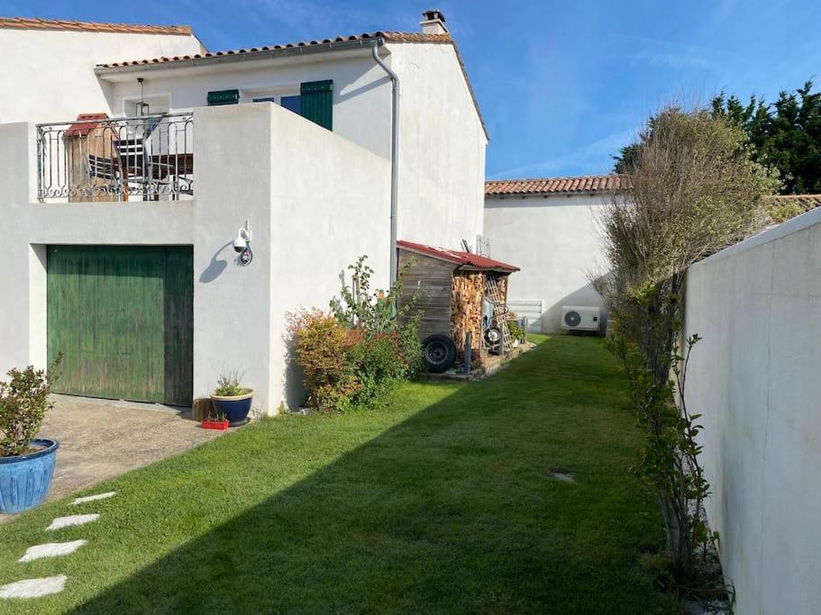 Holiday home Maison De Famille Ile De Re *