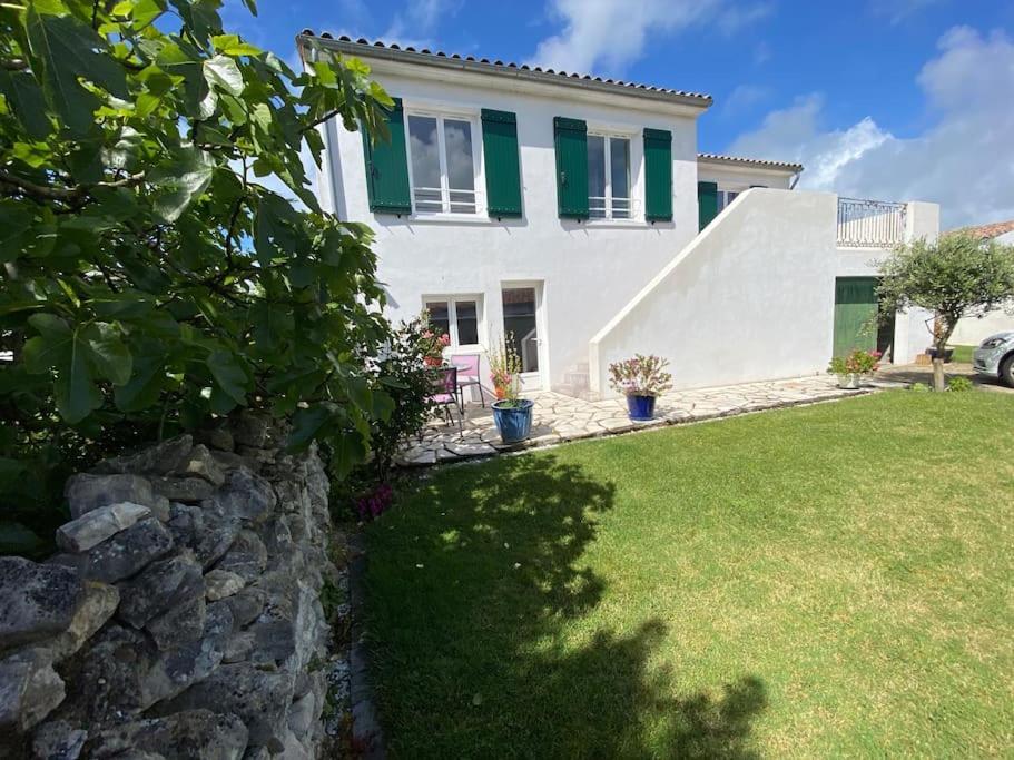 Holiday home Maison De Famille Ile De Re